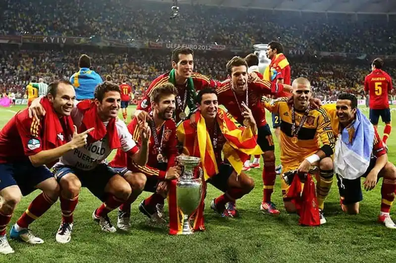 Tây Ban Nha đánh dấu sự thống trị của mình tại Euro 2008 và 2012 